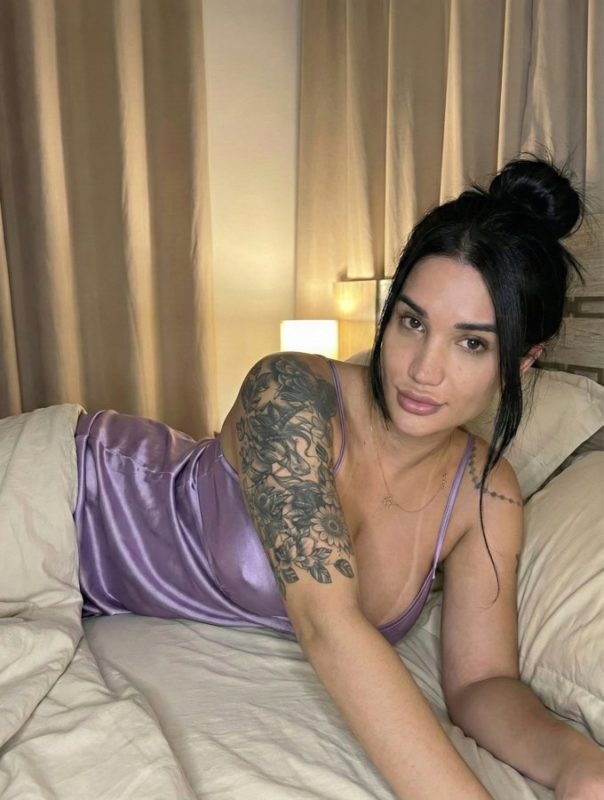 Beatriz Leal 32