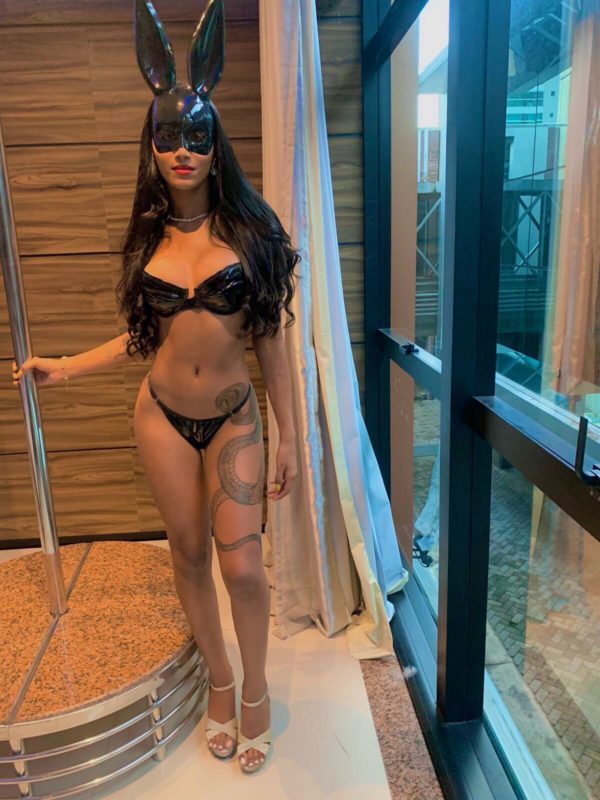 Roberta Close 19