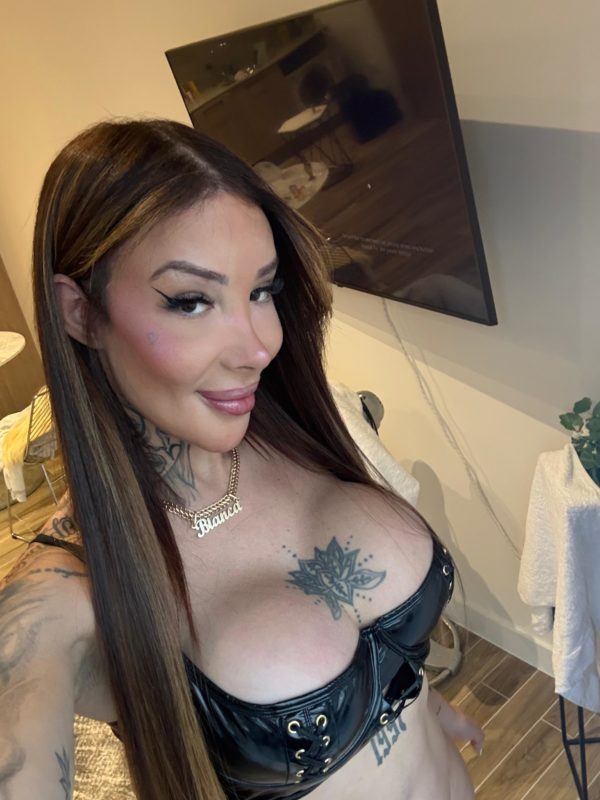 Bianca Oliveira 64
