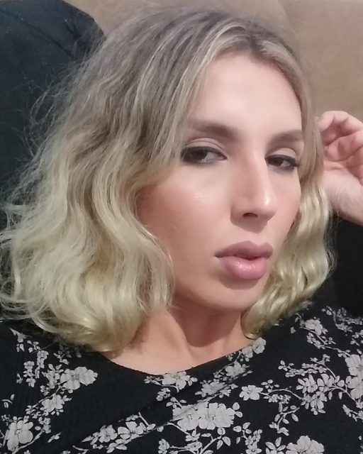 Garota Loirinha 12