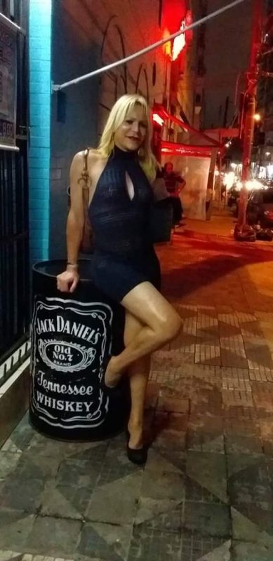 Andressa Alves 11