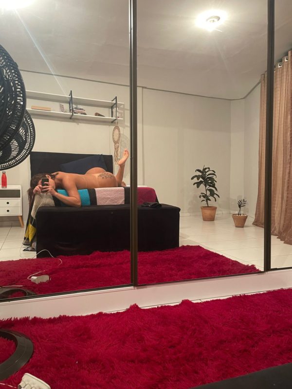 Lana Luz 19