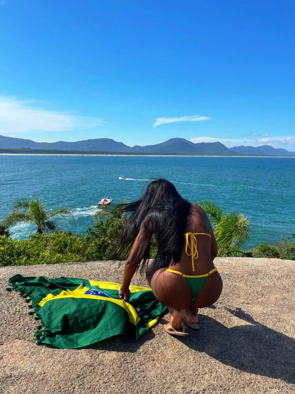 Boneca Negra 16