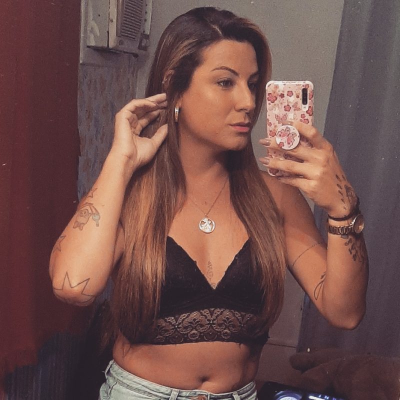 Sheila Oliveira 75
