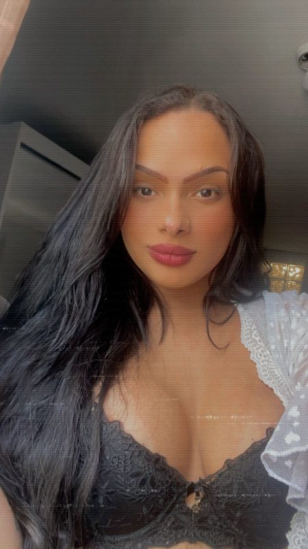 Lana Luz 22