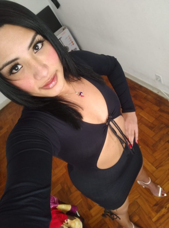 Alana India 90