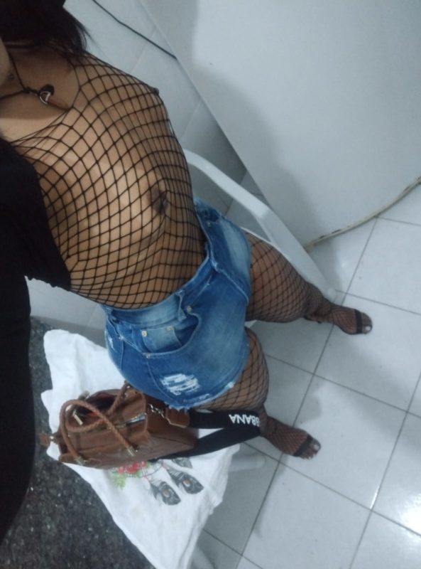 Alana India 34