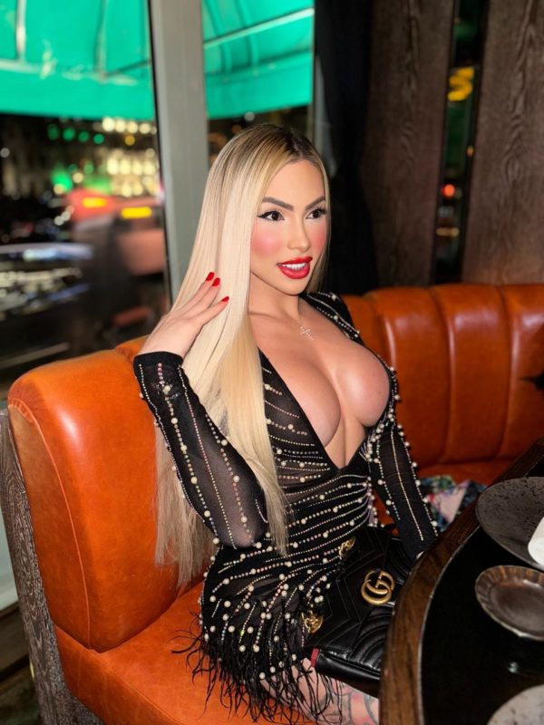 Karol Scarllety 8