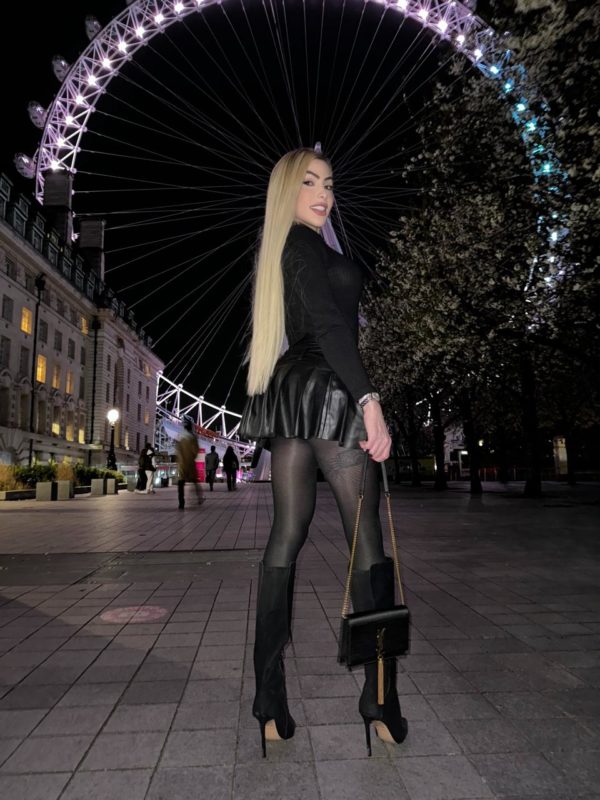 Karol Scarllety 13
