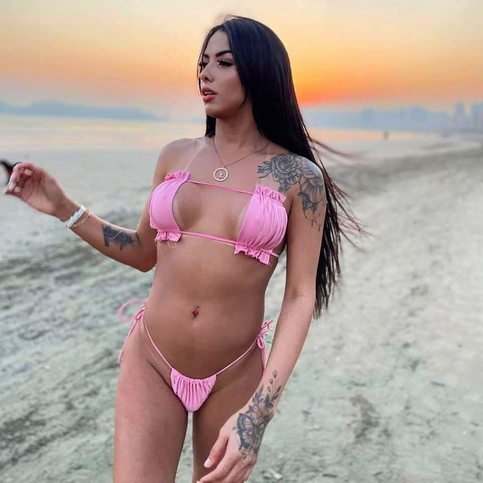 Julia Azevedo 138