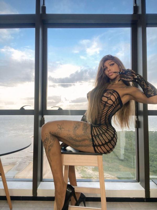 Allana Lorena 13