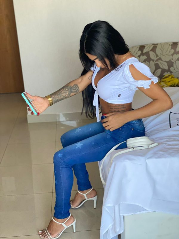 Thayna Alves 15