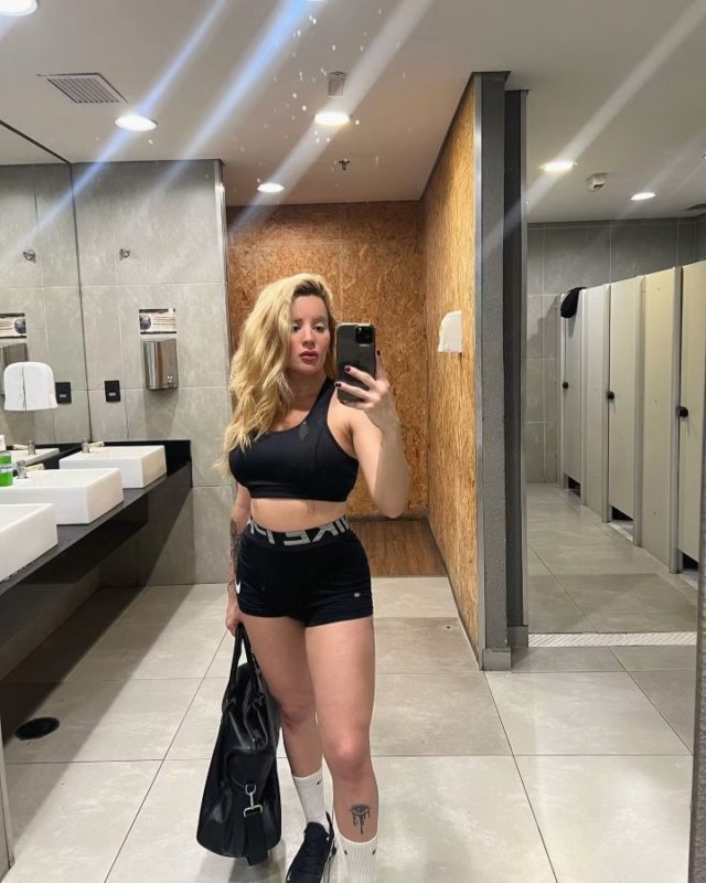 Top Valentina 46