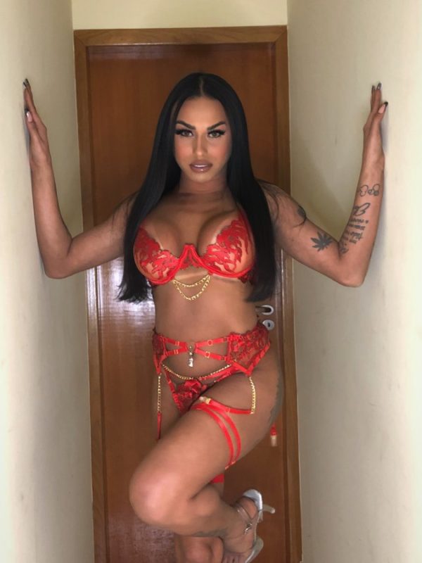 Daniele Pinheiro 8