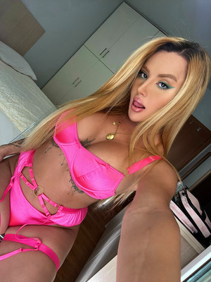 Top Valentina 38