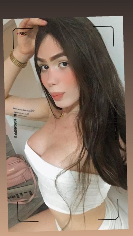 Luna Avilar 32