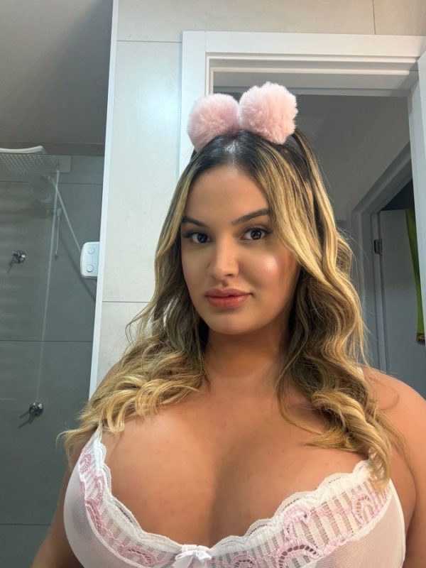 Stephanny Wandergueld 36