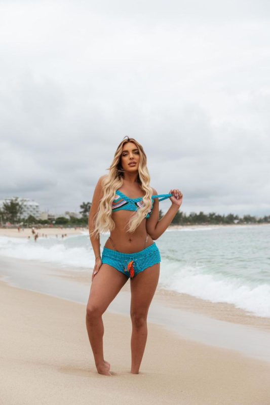 Cintia Novaes 42