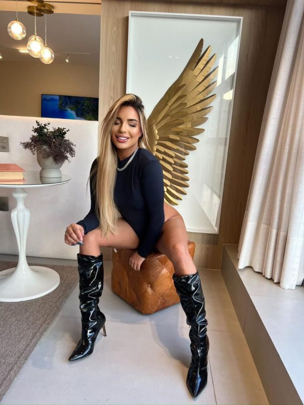 Cintia Novaes 30