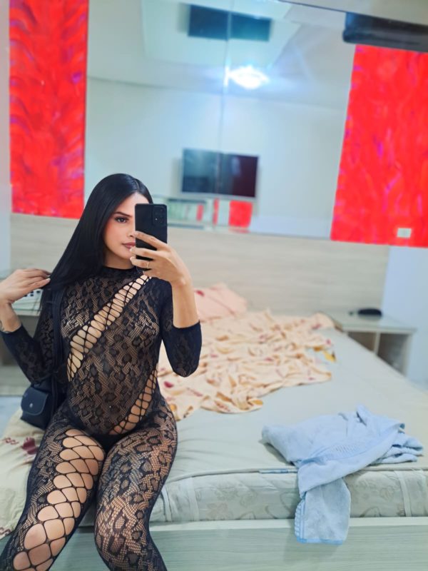 Alana Brun 15