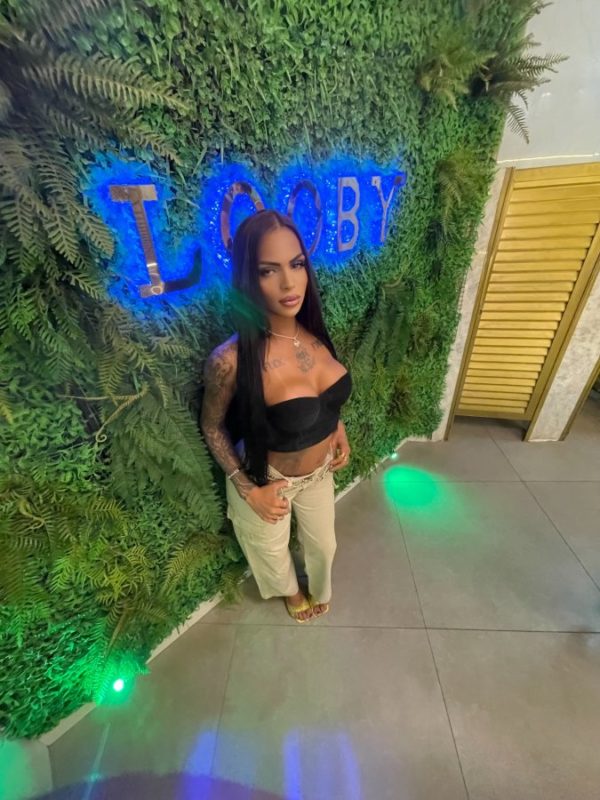Ayalla Indiazinha 19