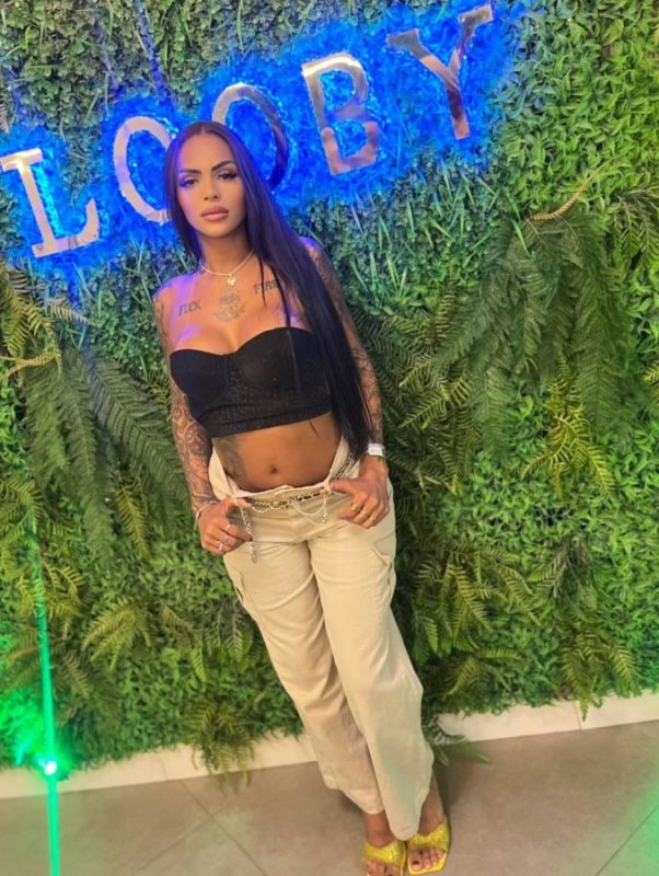 Ayalla Indiazinha 18