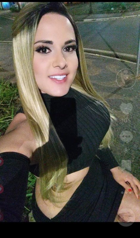Viviane Castilho 23