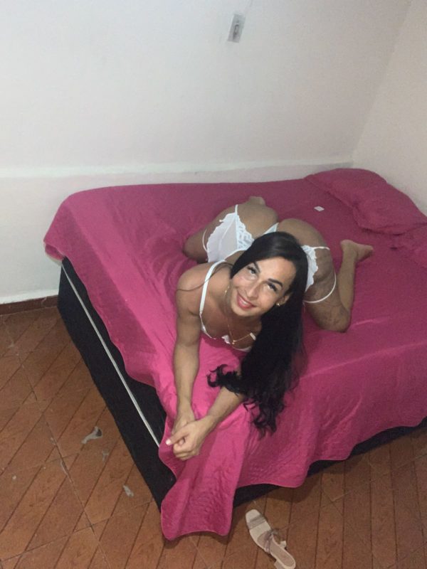 Brenda Moranguinho 9