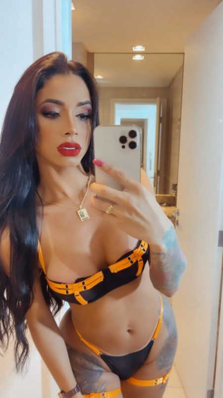 Lorraine Araújo 17