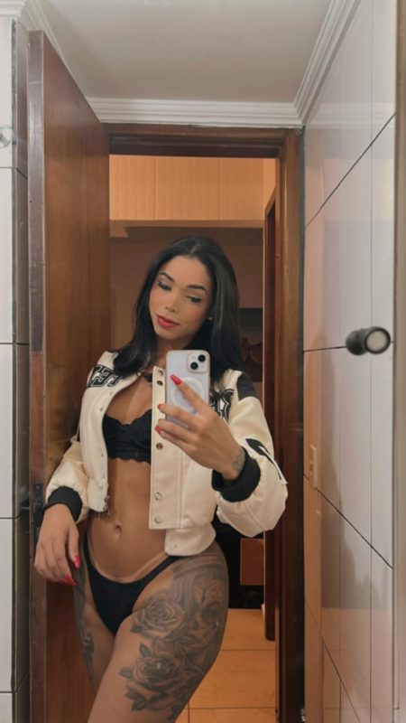 Lorraine Araújo 18