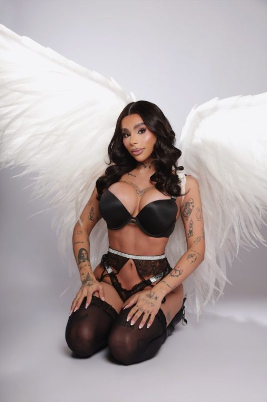 Mandy 20
