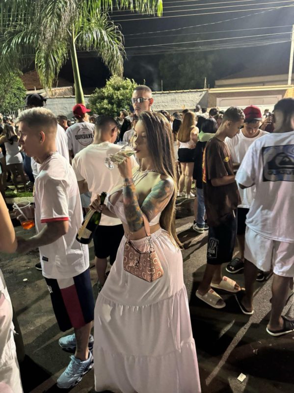 Bruninha Gaúcha 17