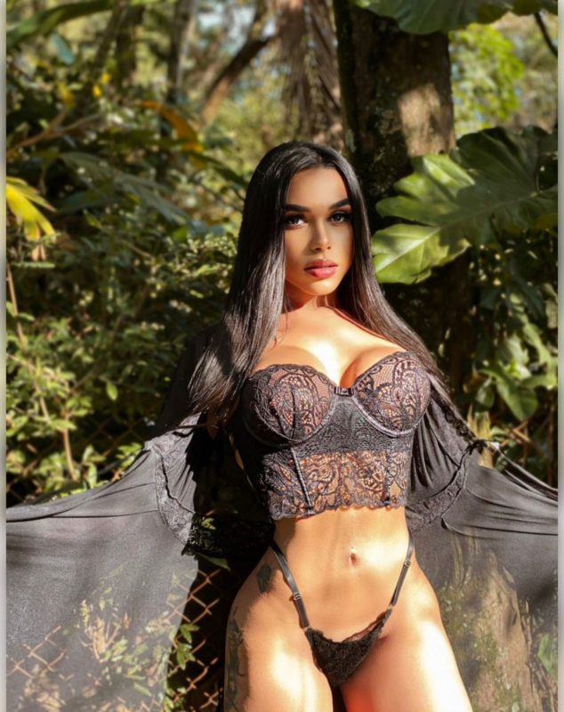 Andreza Guimarães 6