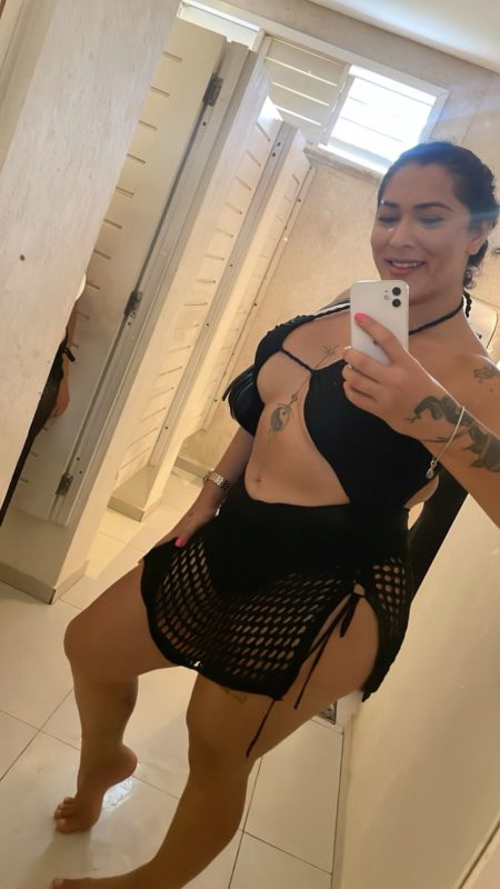 Alessandra Souza 13