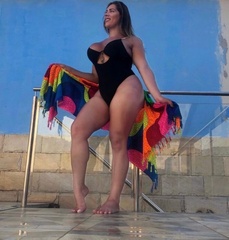 Alessandra Souza 55