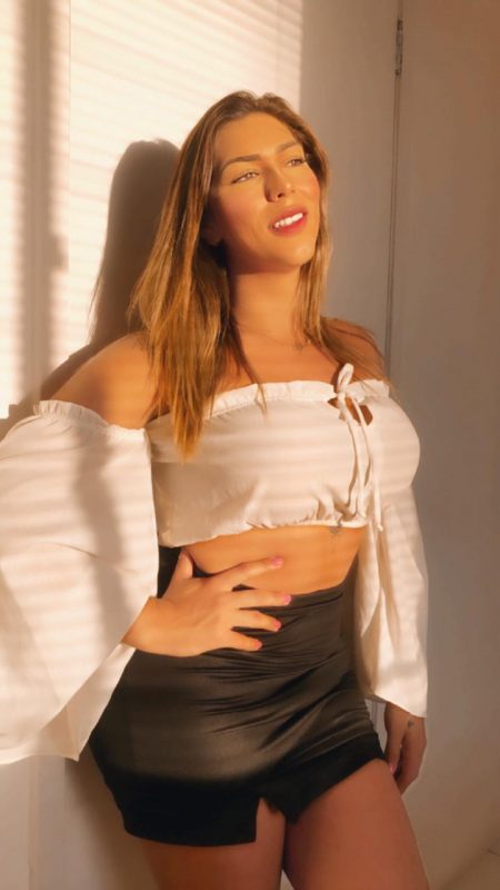 Alessandra Souza 81