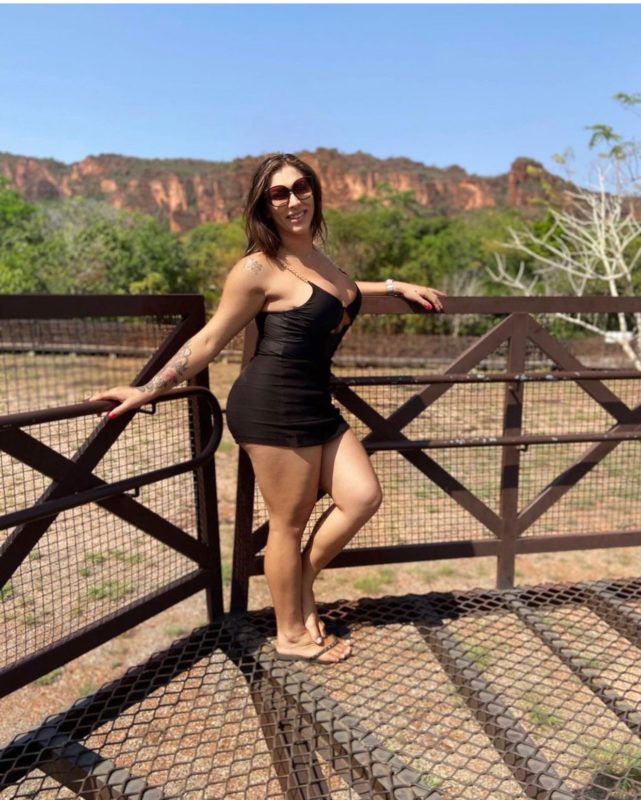 Alessandra Souza 57