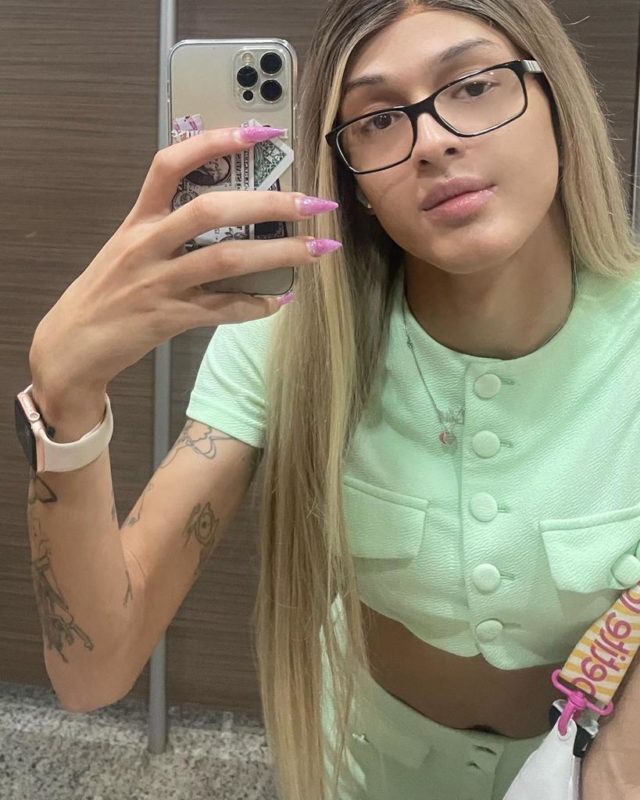 Lola Candy 22