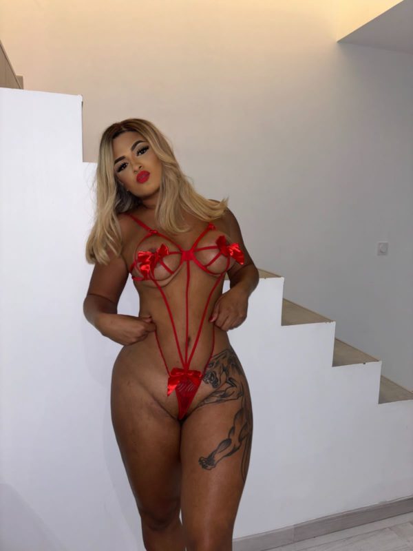 Patrícia Lins 32