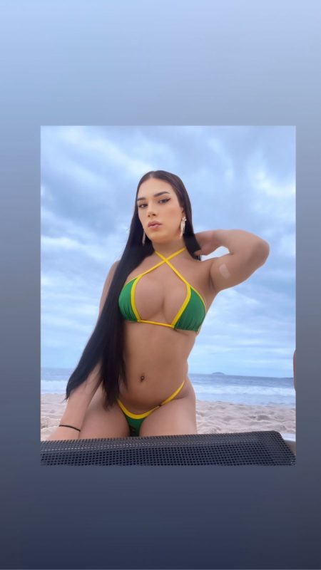 Emanuelly Cardozo 22