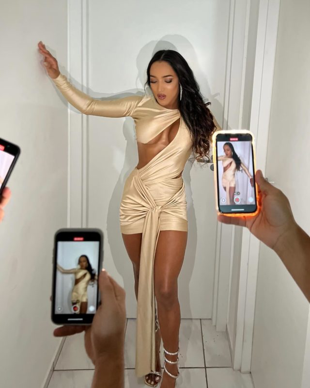Aysha Almeida 32