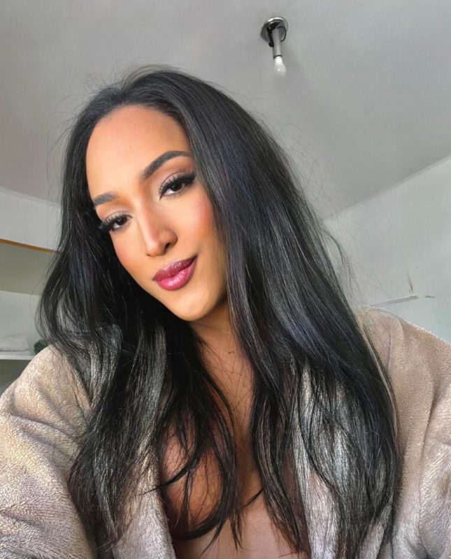 Aysha Almeida 39