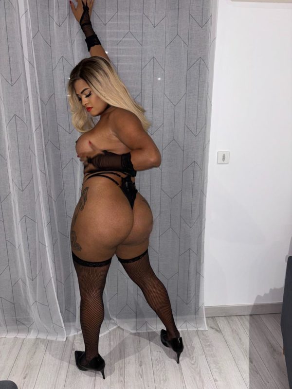 Patrícia Lins 34