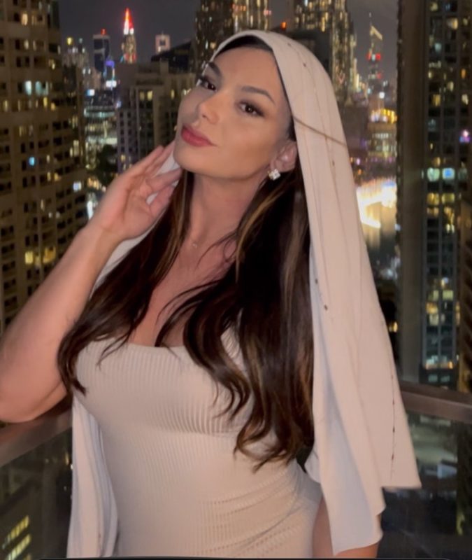 Ellen Furtado 23