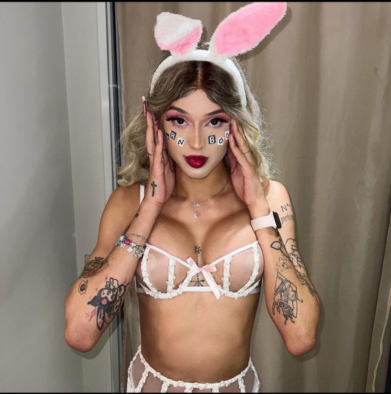 Lola Candy 53