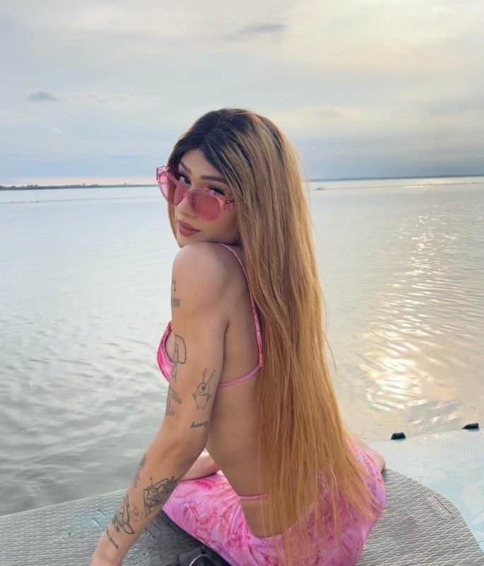 Lola Candy 54