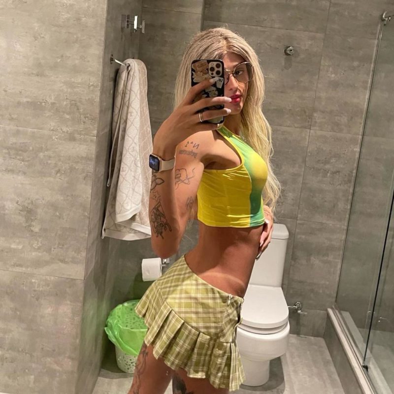Lola Candy 21