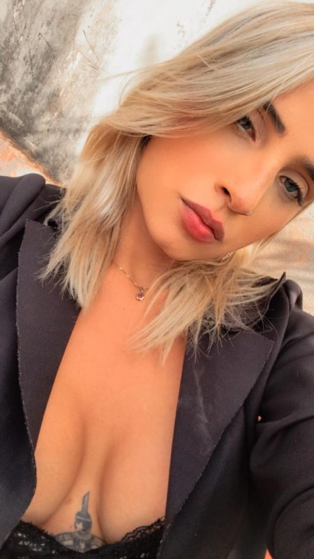Isabella Moraes 29