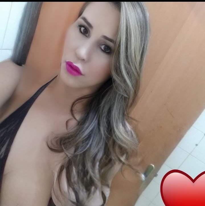 Letícia Vasconcelos 32