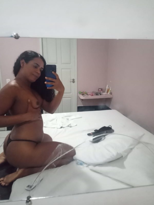 Kelly Ferraz - Sem Local 7